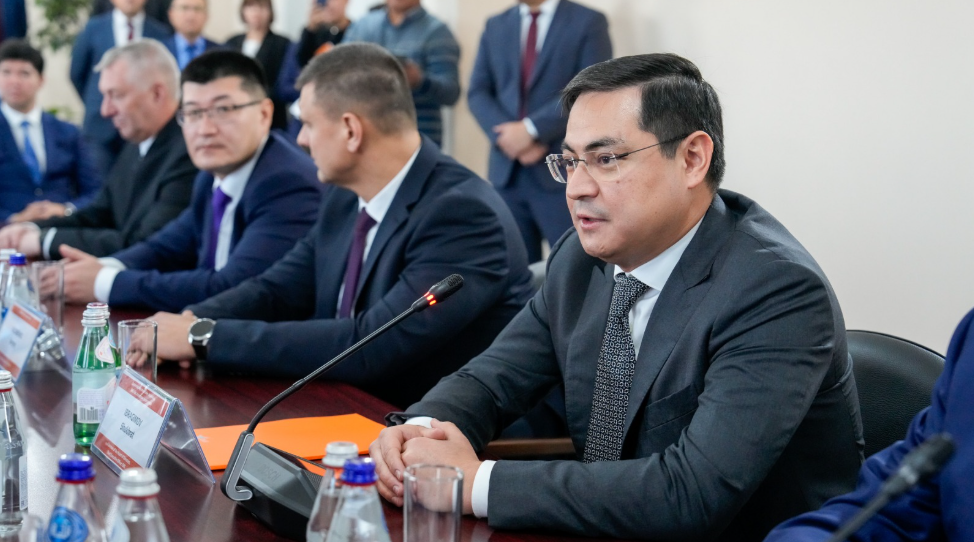 Қыздар сперму порно с мүшесі